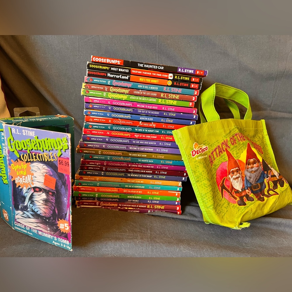 Lot of 26 Goosebumps books + bag and Curse of the Mummy’s tomb collectible